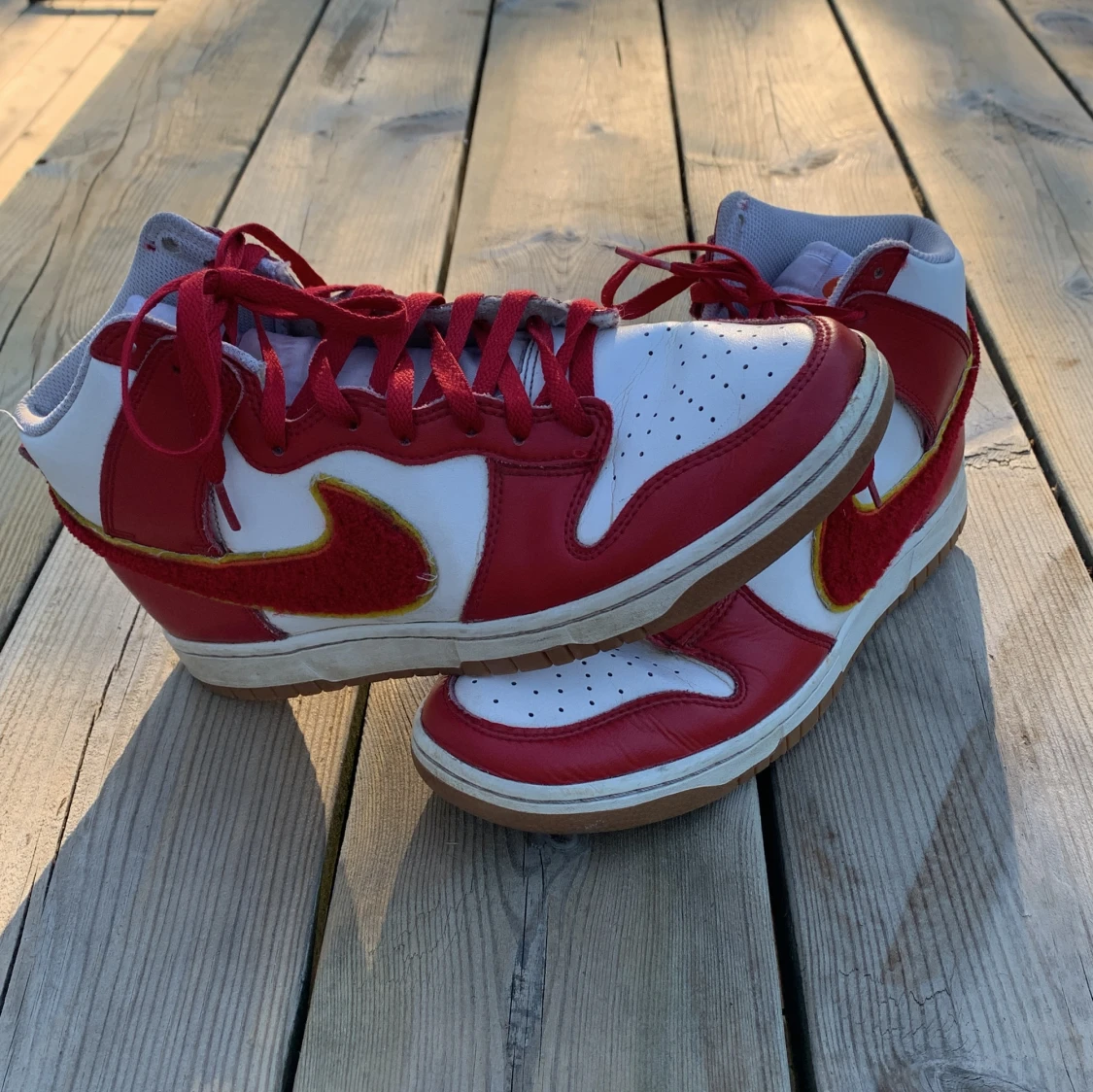 Nike Dunk High ”Chenille Swoosh”