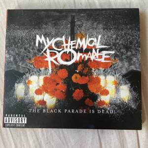 MCR The black parade is dead. Helt ospelad dubbel-CD. 