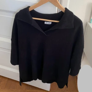 Soft Goat Pikétröja - Nypris: 2500 kr Mycket bra skick! Storlek: XL (kan passa L-M) 100% Kashmir