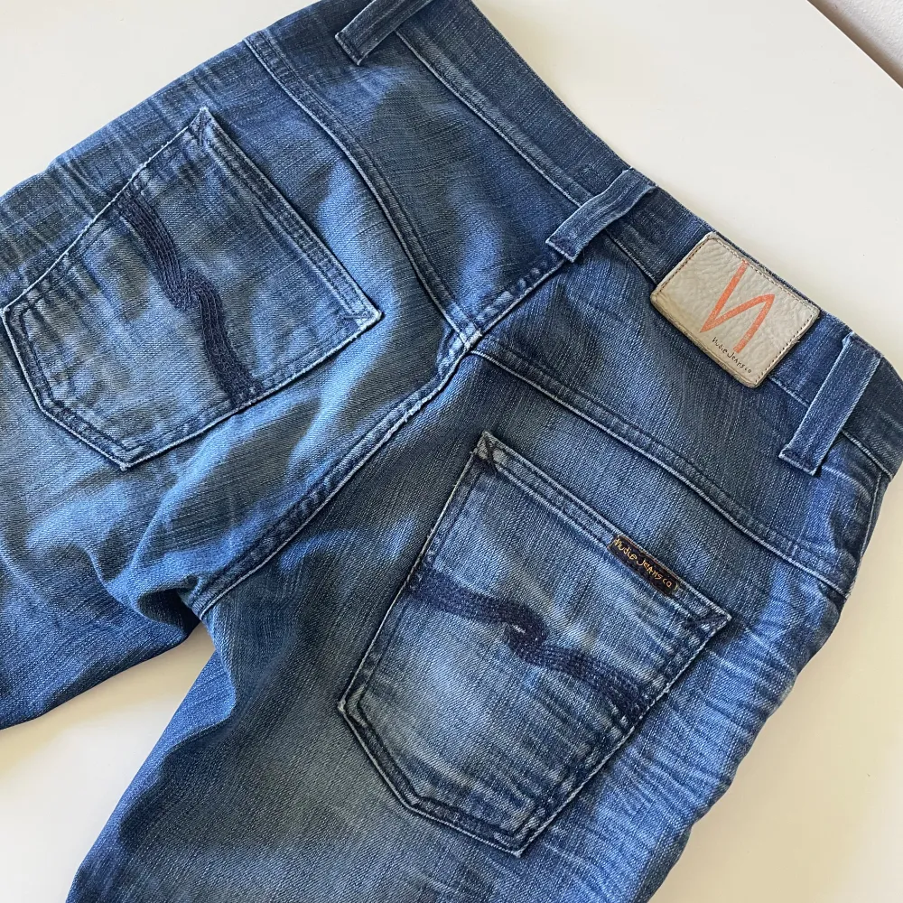 Sjukt feta nudie jeans med fade, nypris 1500, bara skriva för fler frågor, model thin fin. Jeans & Byxor.
