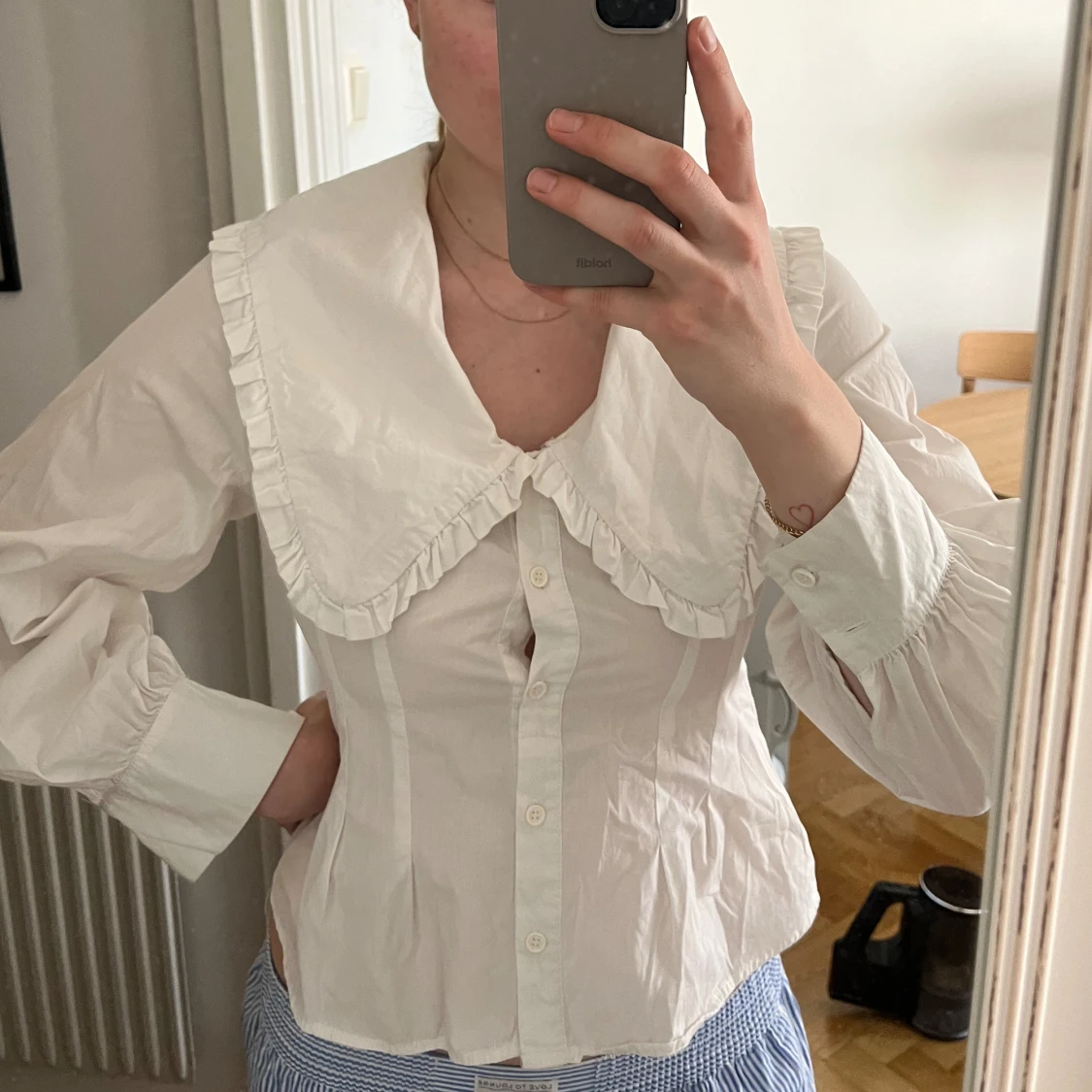 GANNI-liknande blus/skjorta - 90