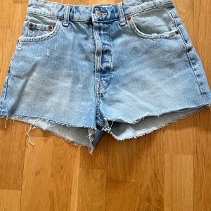 zara shorts - Jätte fina zara shorts! Tyvärr passar dem inte mig