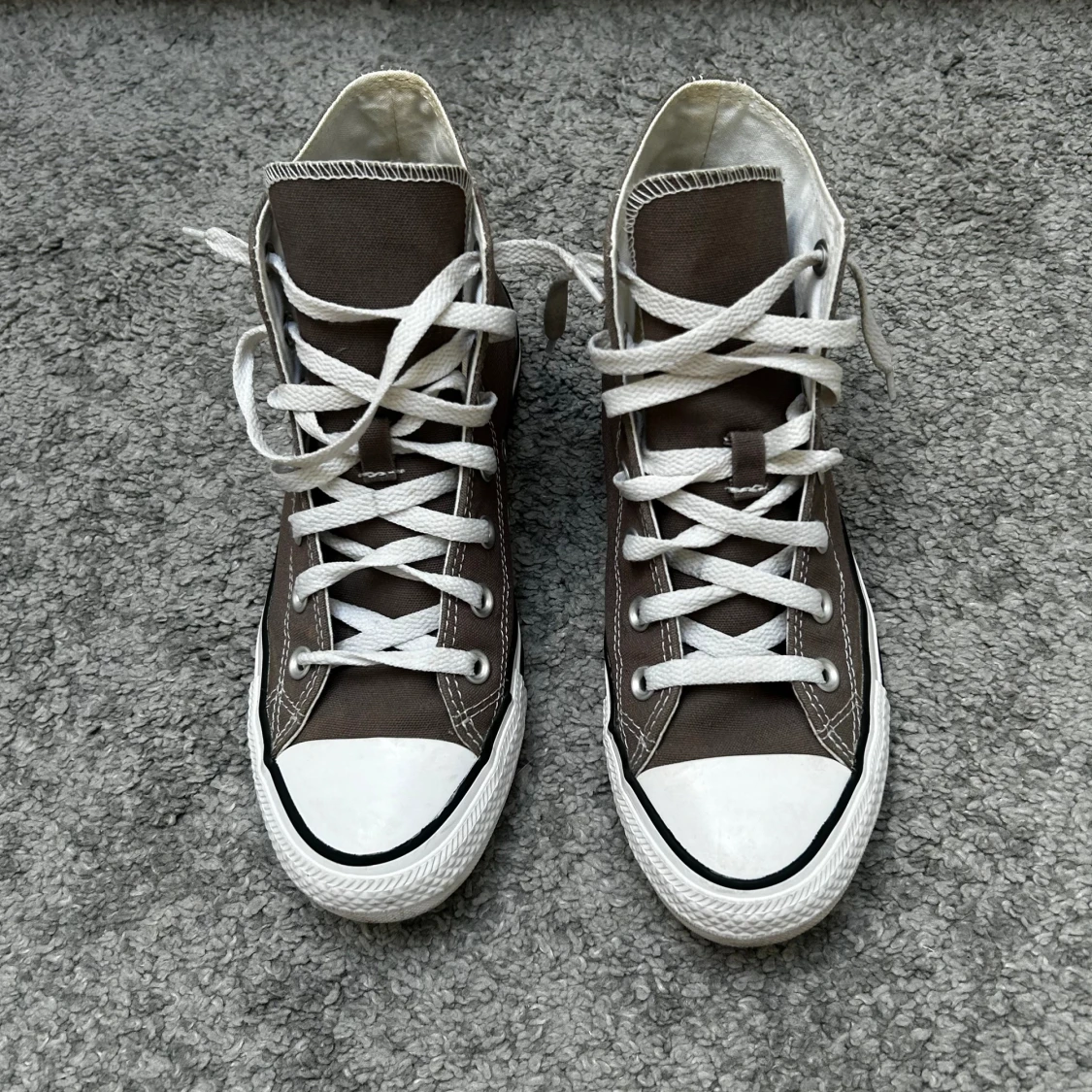 Grå/bruna converse! - 91