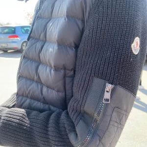 Moncler cardigan  - Moncler cardigan stl m det går att Scana tagen 