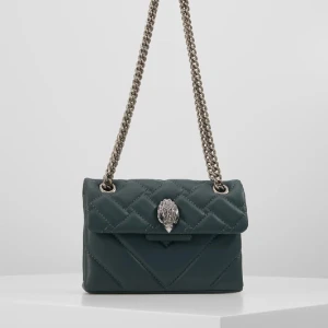 Kurt geiger väska - Super fin Kurt geiger väska!! Bra skick men har lite slitningar av lädret på kanterna🫶 Skriv för bilder