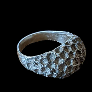 Genuine sterilng silver 925 kul ring  - Genuine Sterling Silver. Ring  Size approx: 17,2 mm  Weight: 3.85 grams   Stamped: Genuine sterling Silver 925.