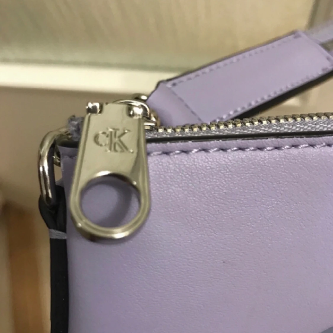 Calvin klein lila väska - 90