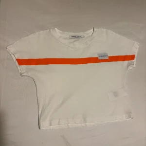 Calvin klein t-shirt - Storlek S, sparsamt använd