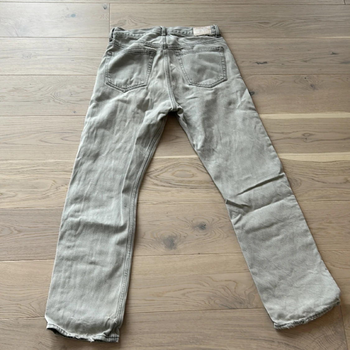 Baggy jeans från weekday strl 27/30 - 90