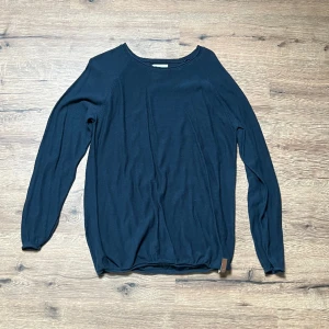 Tunn tröja - Tunn tröja från lager 157.