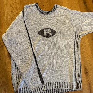 fin tröja  - Som ny