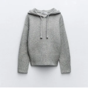 Hoodie från Zara - Säljer denna populära hoodien från Zara i storlek S💕