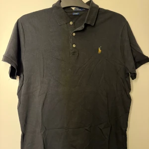 Ralph Lauren pike  - Ralph Lauren pike i mjukt material Large slimfit