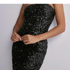 Nyårsklänning  - Aldrig andvänd, med lappen kvar💓