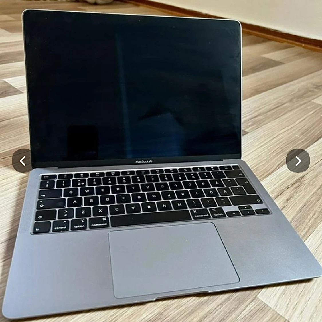 MacBook Air 13 (2020) 