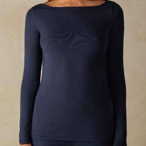 Blå intimissimi tröja, inga hål, nyskick!💗 Storlek M Säljer pga för stor 280kr +frakt 