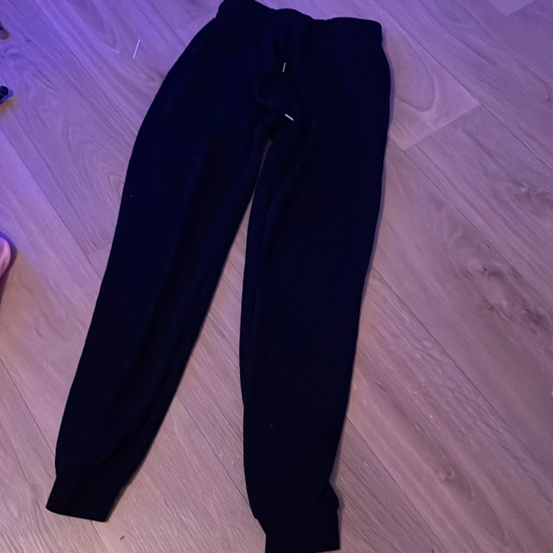 Svarta mjukis byxor 50-100kr