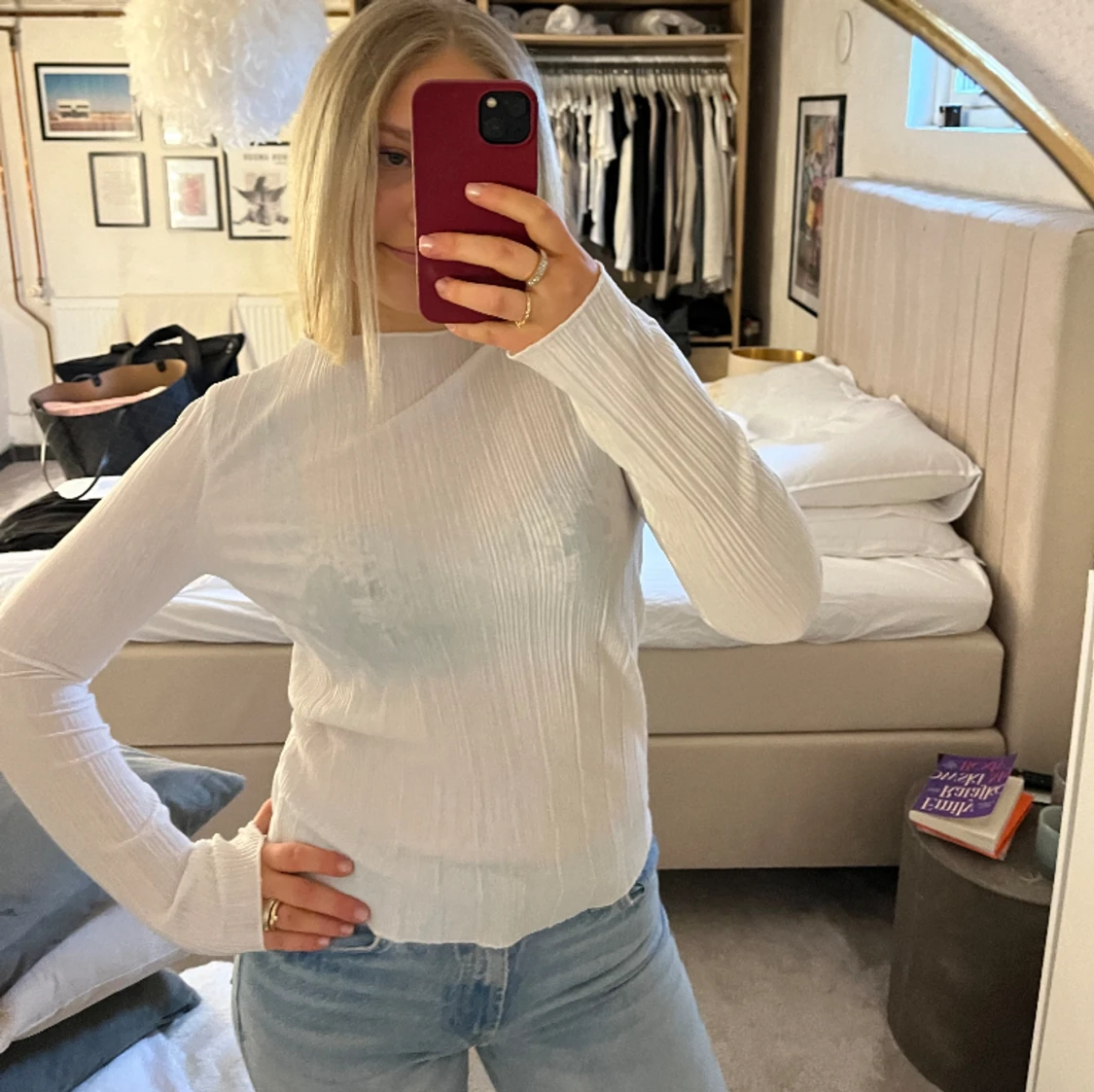 Vit långärmad top från Bikbok