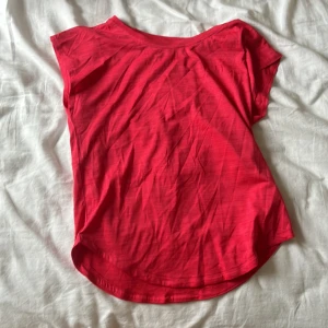 Tränings tröja och shorts  - Använd några gånger 