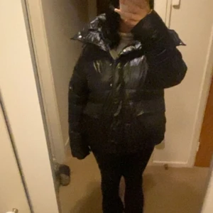 Pufferjacket från indiska  - Endast använd 2 ggr som ny från indiska 