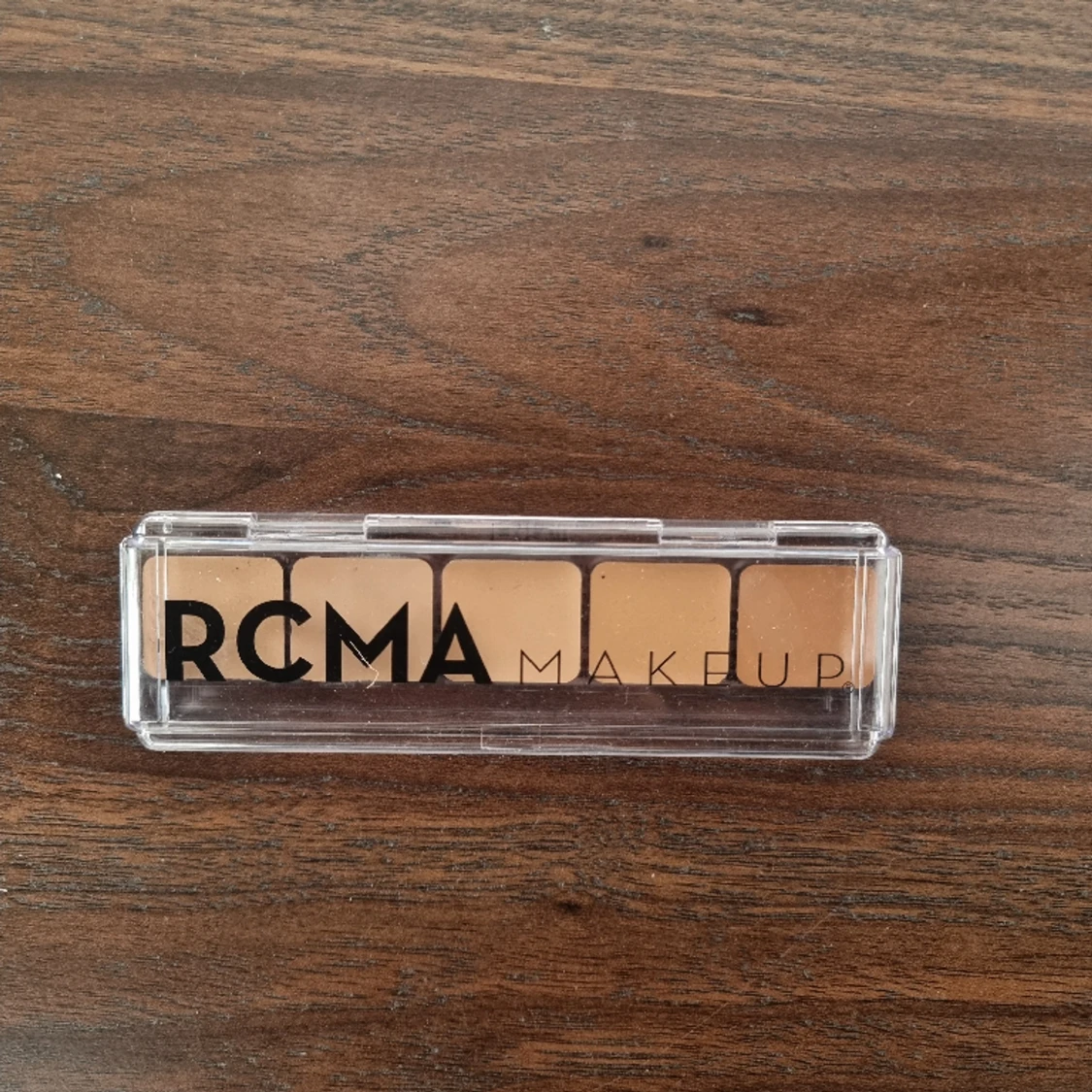 RCMA foundation palett - KO