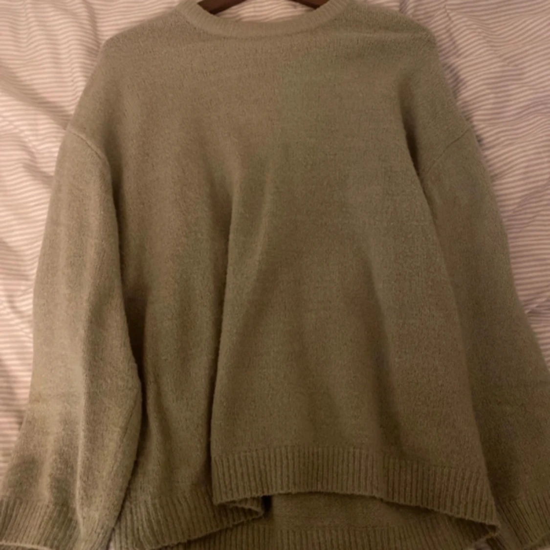 Mintgrön stickad tröja 