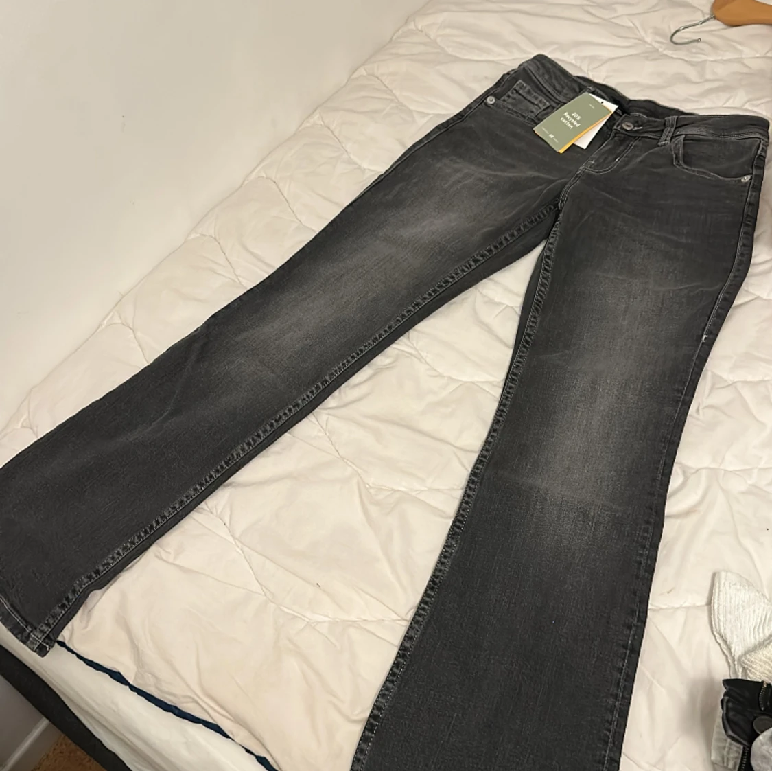 Low flared jeans - grey/black - 91