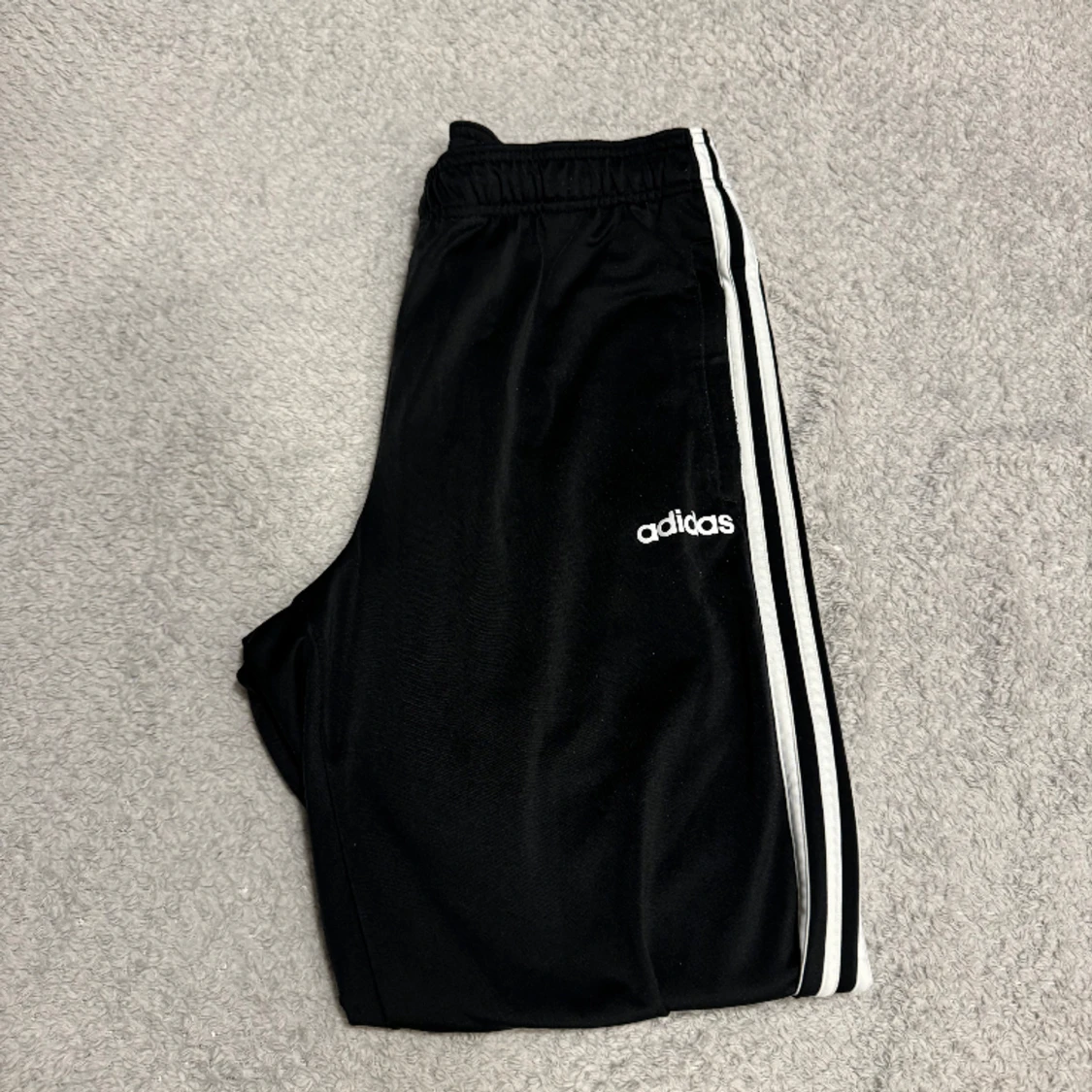 Adidas byxor
