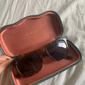 Gucci gladögon - Solglasögon 