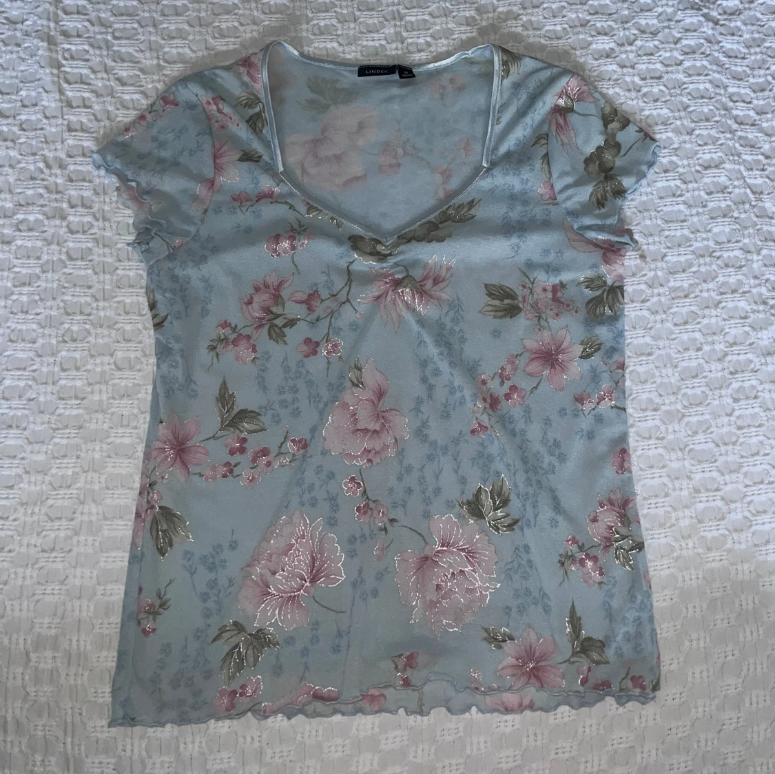 Söt sommar topp i strl M 🌸🫧 - 90