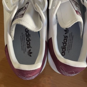 Adidas Her skor stl 44 pris 300  - Helt ny her skor stl 44  Pris 44 