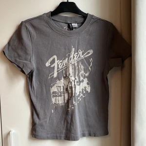 Fender baby tee - Från H&M!