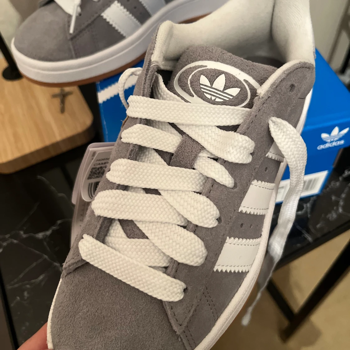 Campus 00s grå/vita  - 90