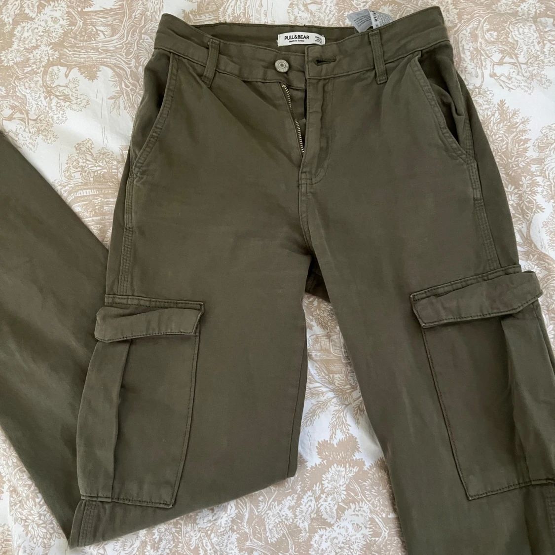 Olivgröna cargopants