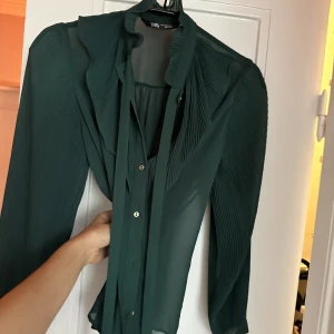 Blus Zara - Blus från Zara, fint skick! Strl XS, passar även S
