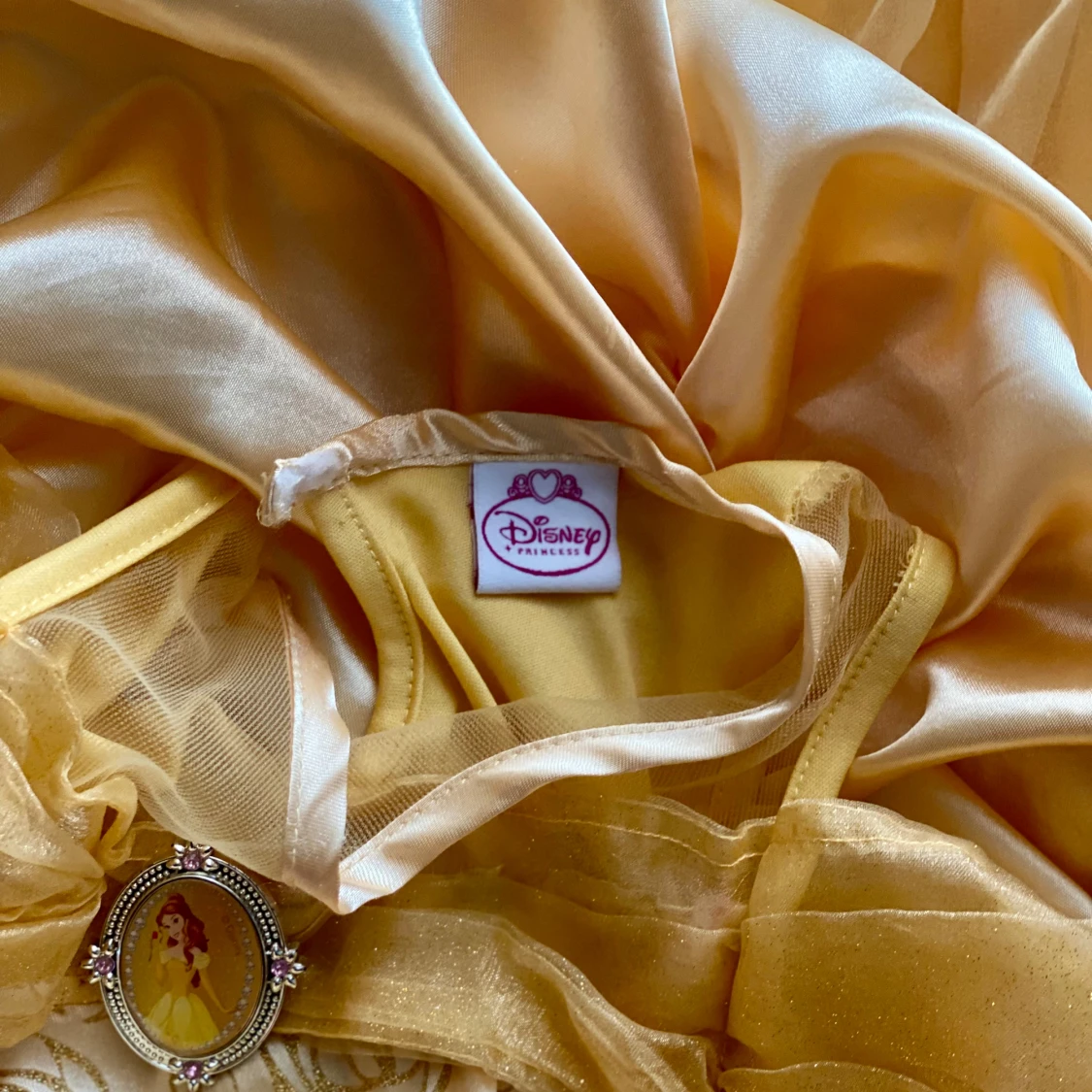 Prinsessklänning skönheten och odjuret  - 91