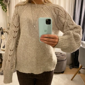 Stickad tröja - Så skön och unik stickad tröja💕💕💕