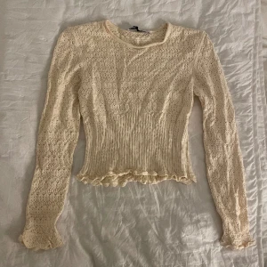 Zara tröja  - Trendig Zara tröja, bra skick!