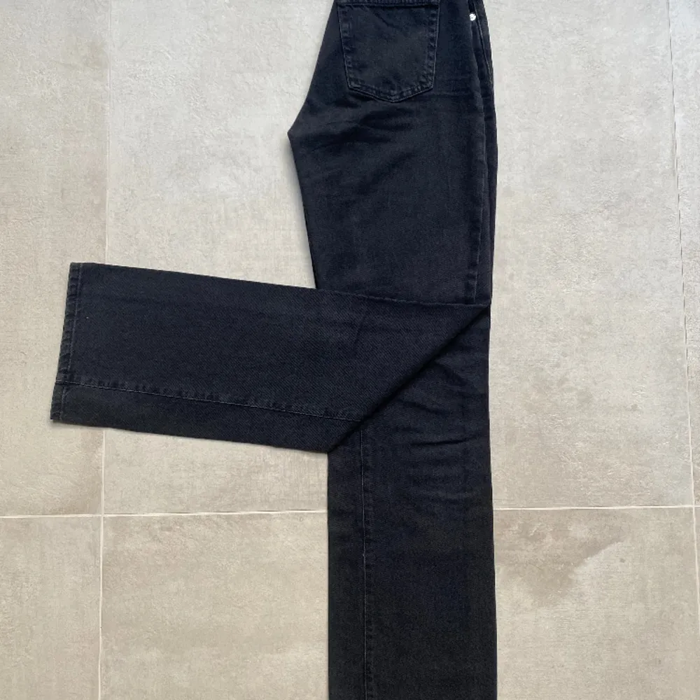 Jättesnygga svarta jeans! Pris kan diskuteras💕. Jeans & Byxor.