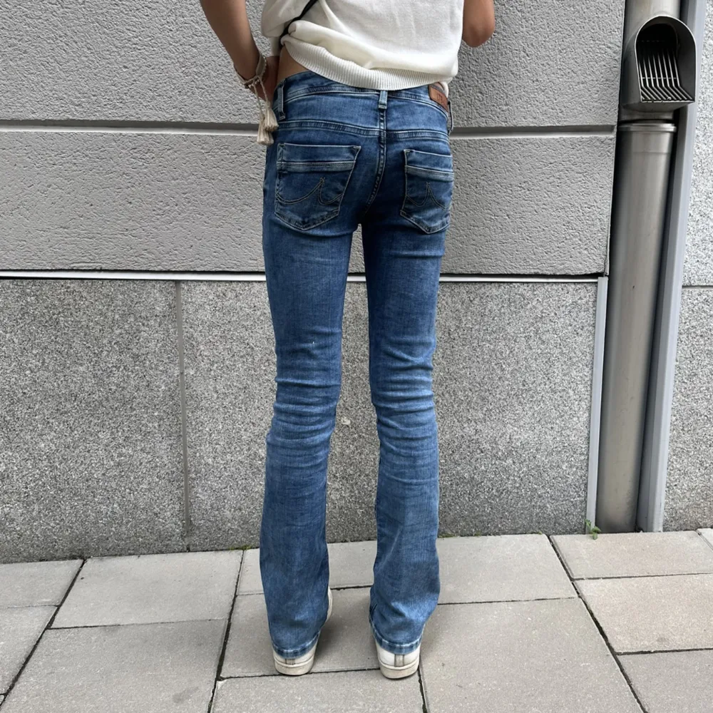 Ltb jeans,  modell Valerie Säljer för att de är för korta  . Jeans & Byxor.