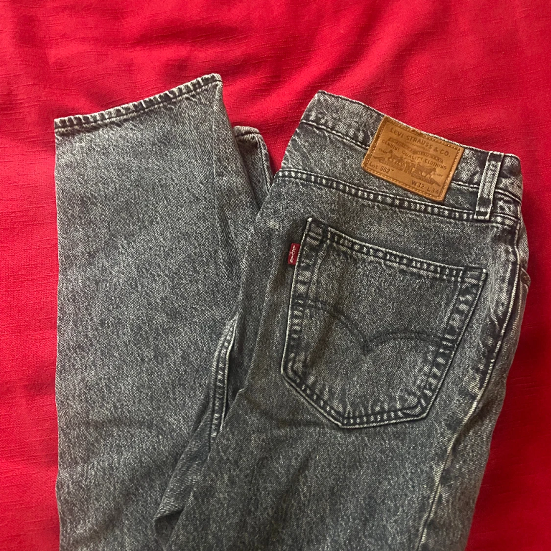 Svarta Levis Jeans 562