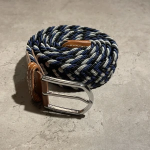 Flätat bälte  - Helt nytt tvär fet flätat bälte för endast 150kr