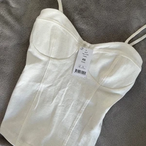 Helt ny topp - Skriv dm för frågor eller bilder 