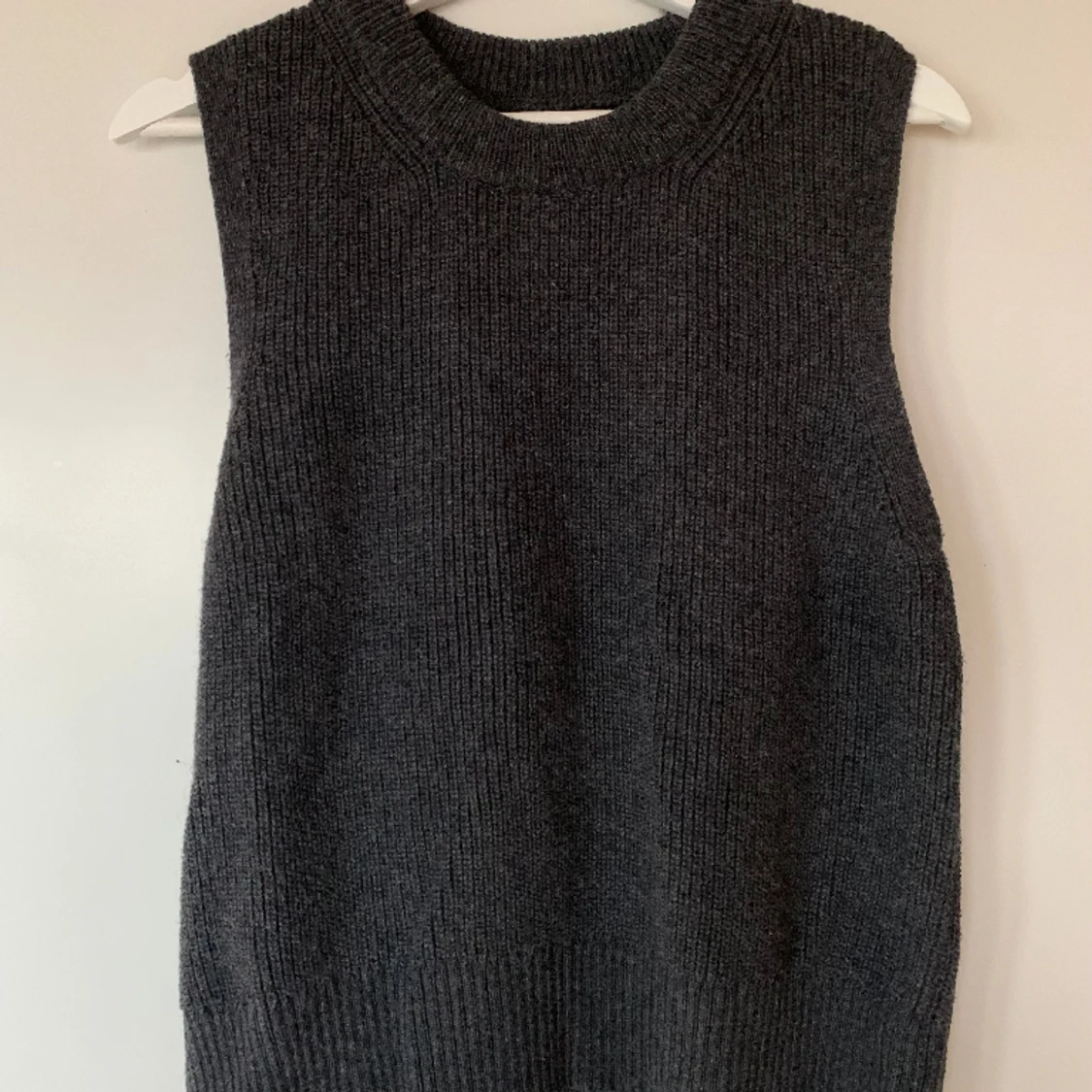 Stickad väst från Only