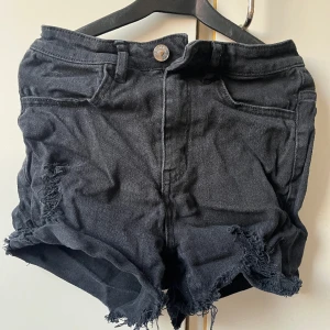 Shorts  - Använda men inget fel på dom 