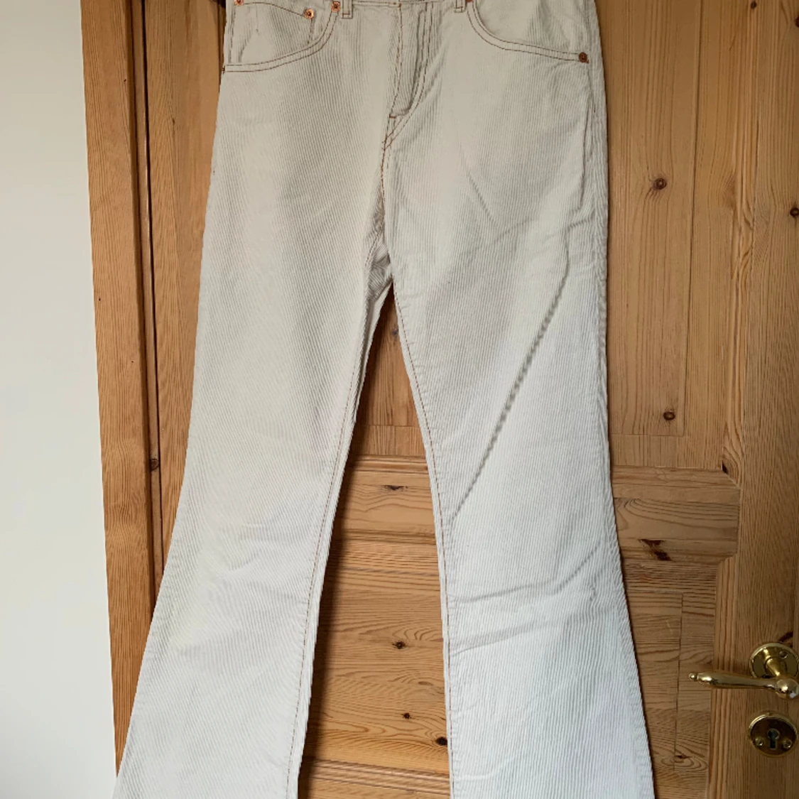 Bootcut manchesterbyxor från Levi’s