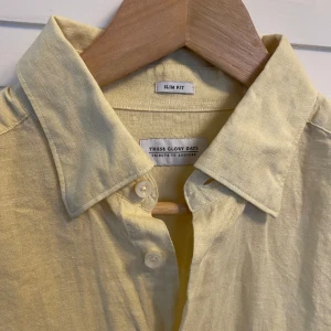 Gul skjorta L - Bra skick