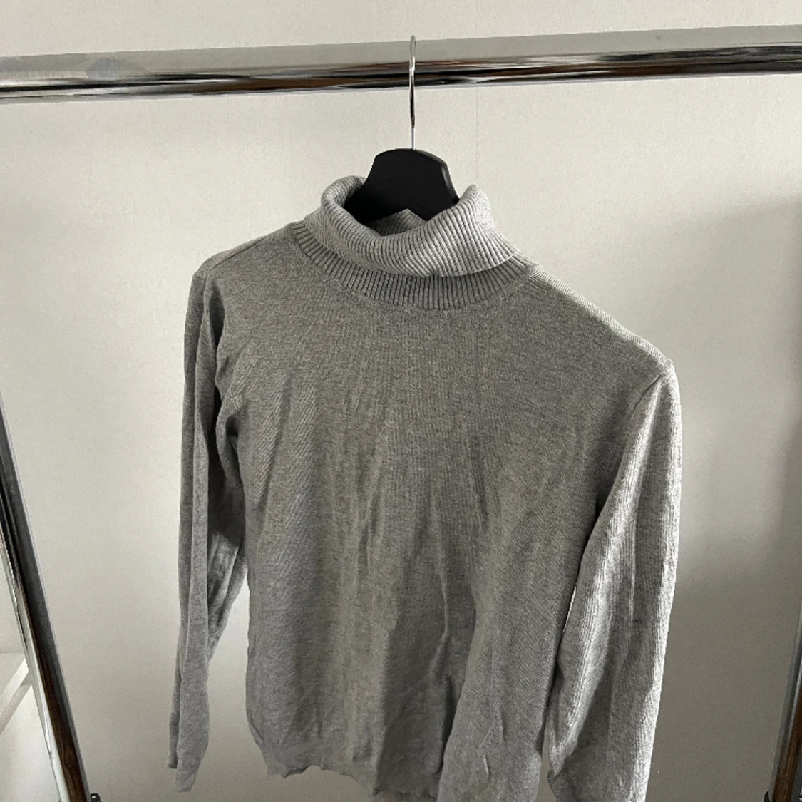 Grå polotröja - 90