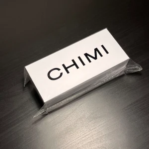 Chimi 03 - Snygga, oöppnade, grå, chimi 03! Perfekta till sommaren. Tveka inte att höra av dig vid funderingar.