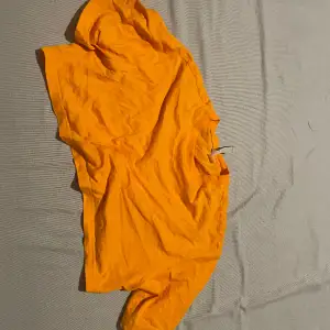 Orange t -shirt str xs 